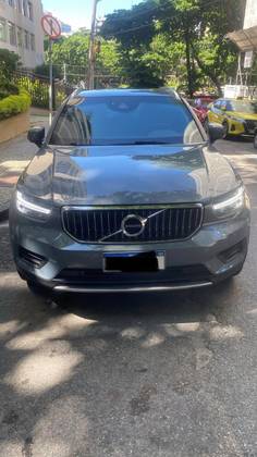 VOLVO XC40 1.5 T5 RECHARGE MOMENTUM GEARTRONIC